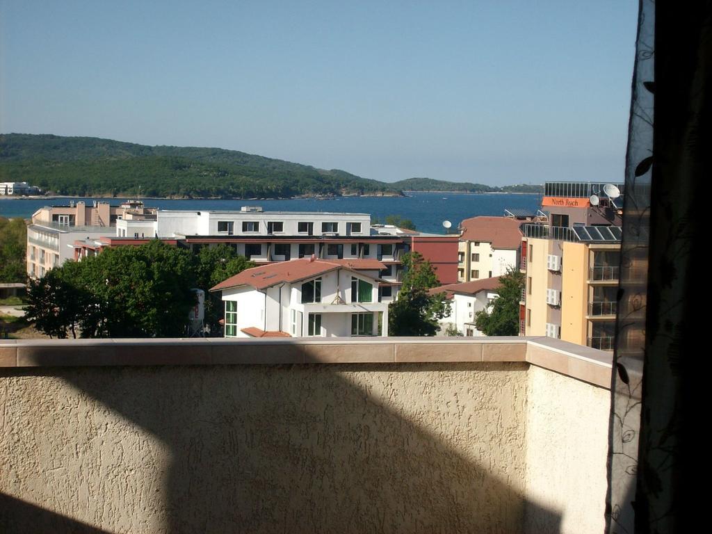 Hotel Neven Primorsko Exterior photo