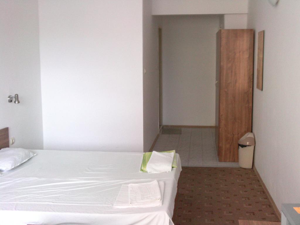 Hotel Neven Primorsko Exterior photo