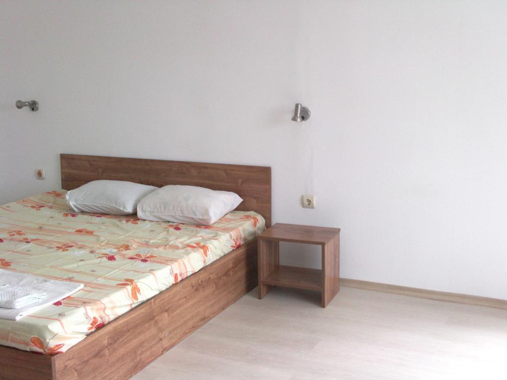 Hotel Neven Primorsko Exterior photo